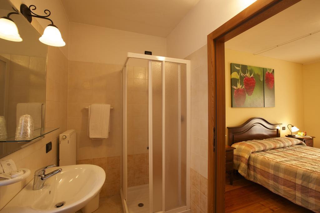 فيلا آلافي Agriturismo Al Picchio الغرفة الصورة