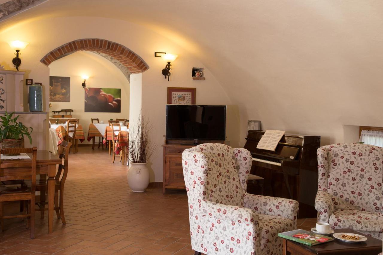 فيلا آلافي Agriturismo Al Picchio المظهر الخارجي الصورة
